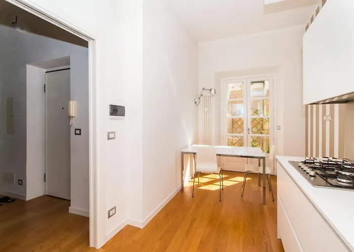 Guesthost - Porta Nuova & Parco Del Valentino Roomy Flat