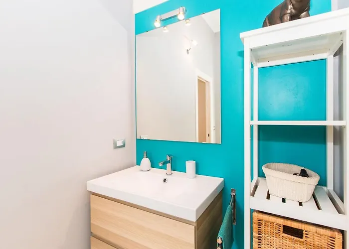 Guesthost - Porta Nuova & Parco Del Valentino Roomy Flat Turin