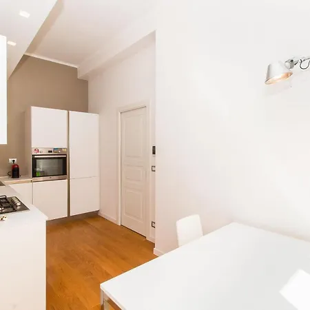 Apartment Porta Nuova & Parco Del Valentino Roomy Flat Turin